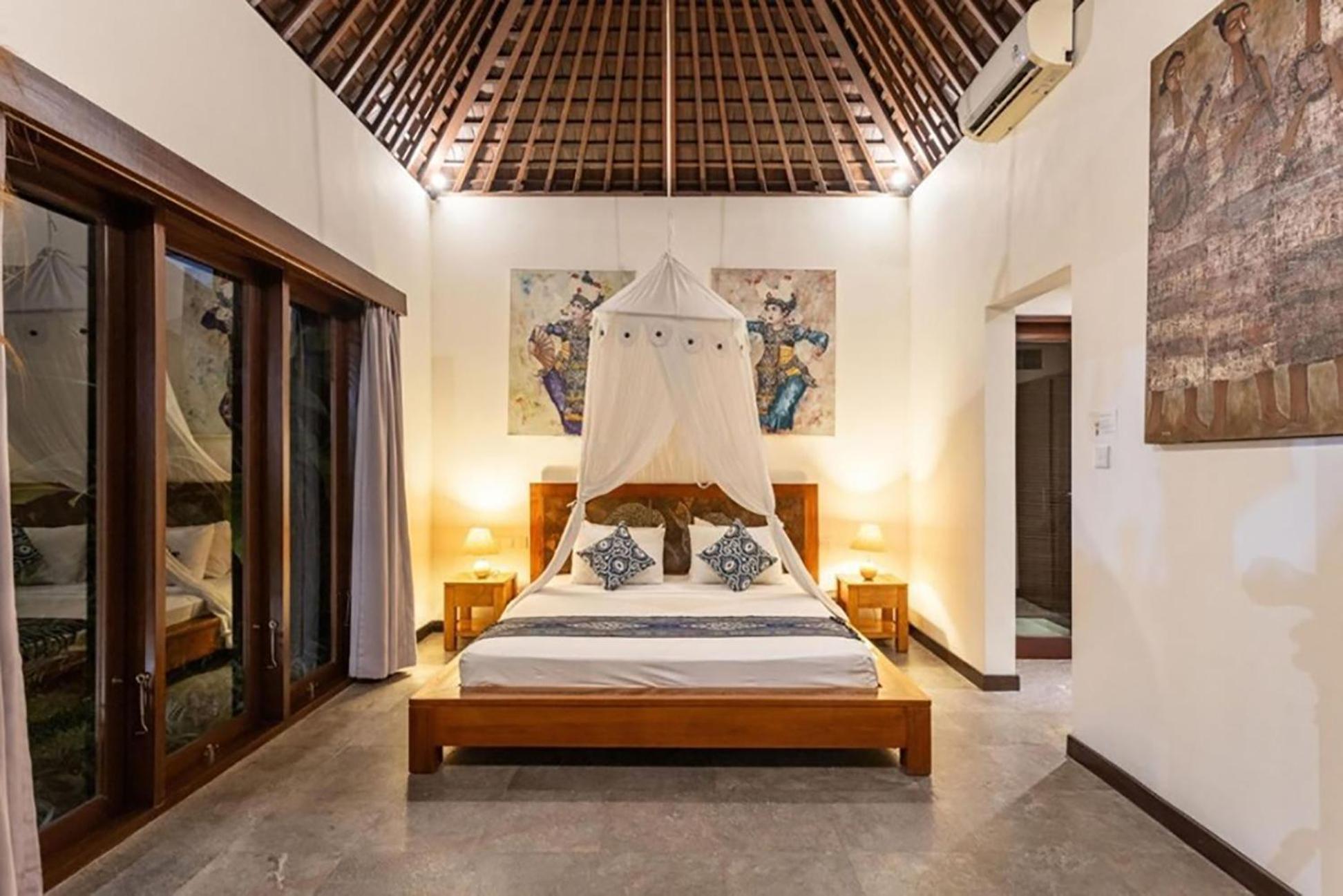 Villa Tiga Mangga Seminyak Exteriör bild